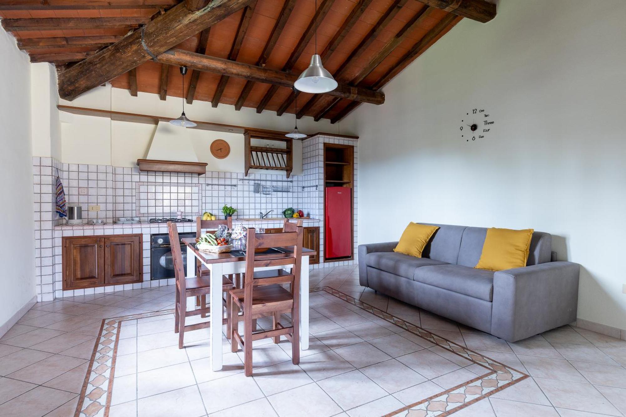 Residence Montevecchio Монтополи-ин-Валь-д'Арно Экстерьер фото