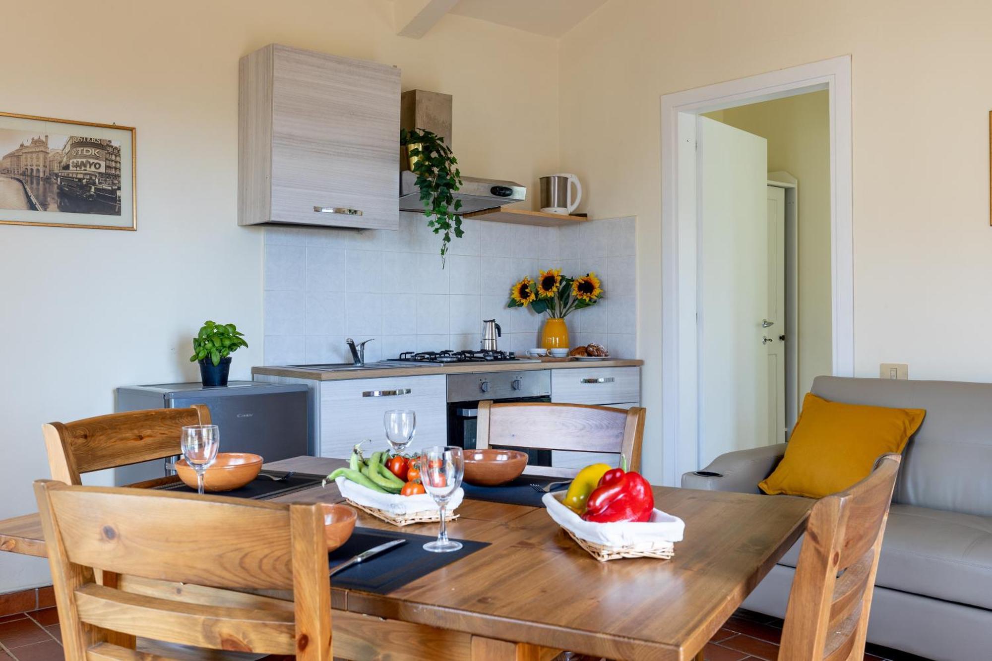 Residence Montevecchio Монтополи-ин-Валь-д'Арно Экстерьер фото